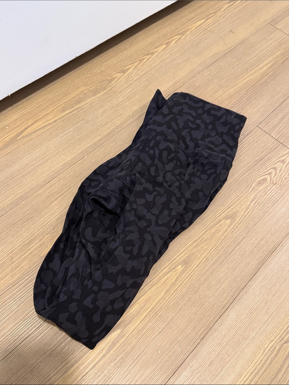 lululemon athletica Black Tonal Pattern Leggings